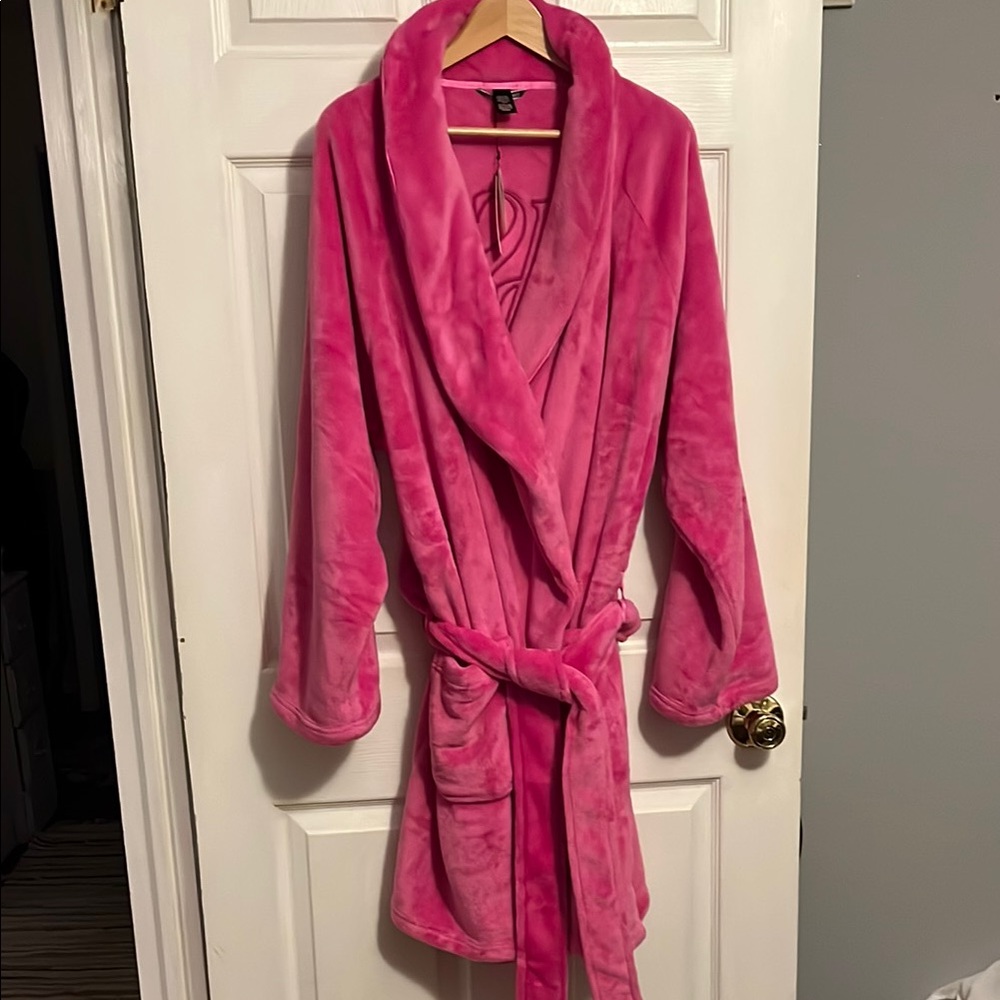 NWT Victorias Secret robe Pink Plush